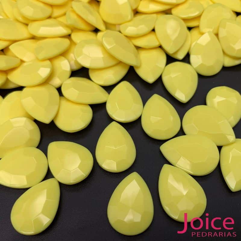 amarelo